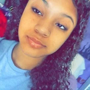 Meet your Posher, Mayy